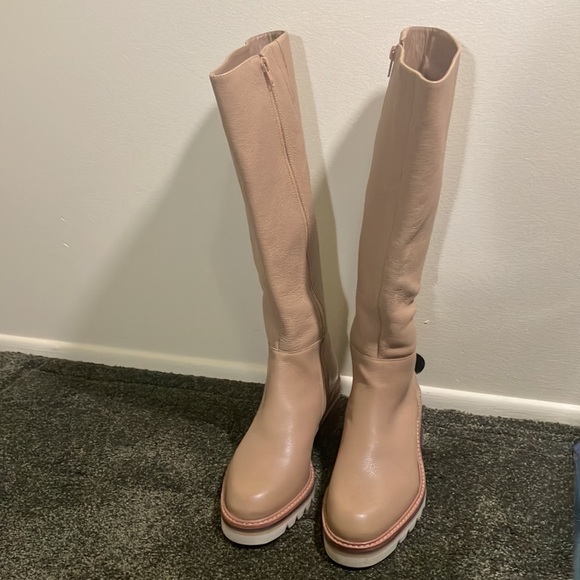 Bernardo knee high boots Size 7 Brand New - Picture 2 of 7